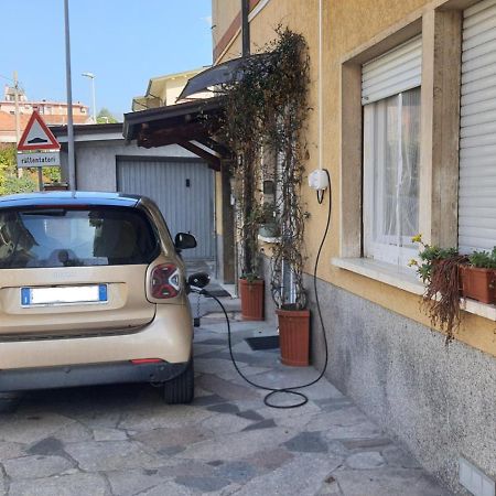 Le Camere Di Sabrina Con Bagno In Camera Sarzana Dış mekan fotoğraf