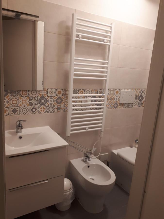 Le Camere Di Sabrina Con Bagno In Camera Sarzana Dış mekan fotoğraf