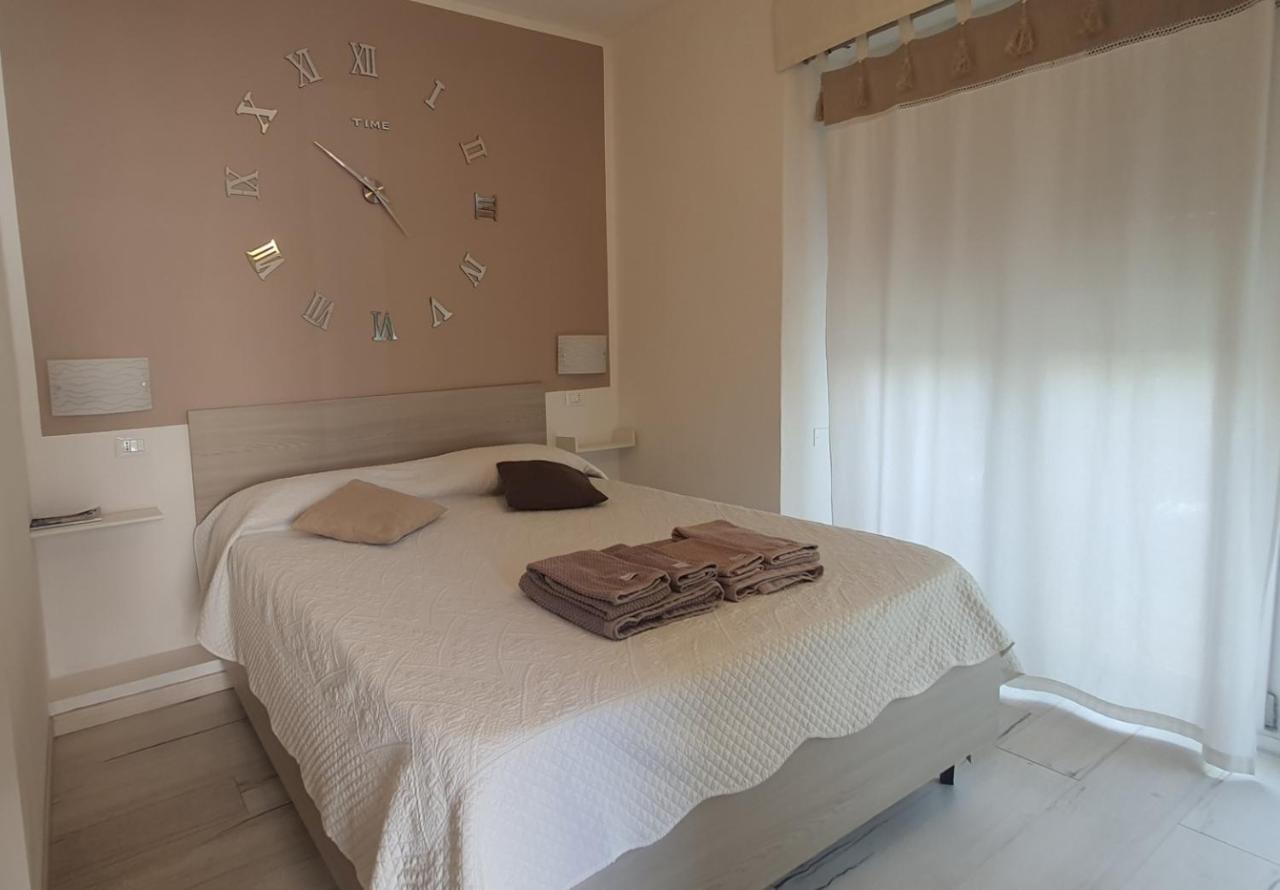 Le Camere Di Sabrina Con Bagno In Camera Sarzana Dış mekan fotoğraf