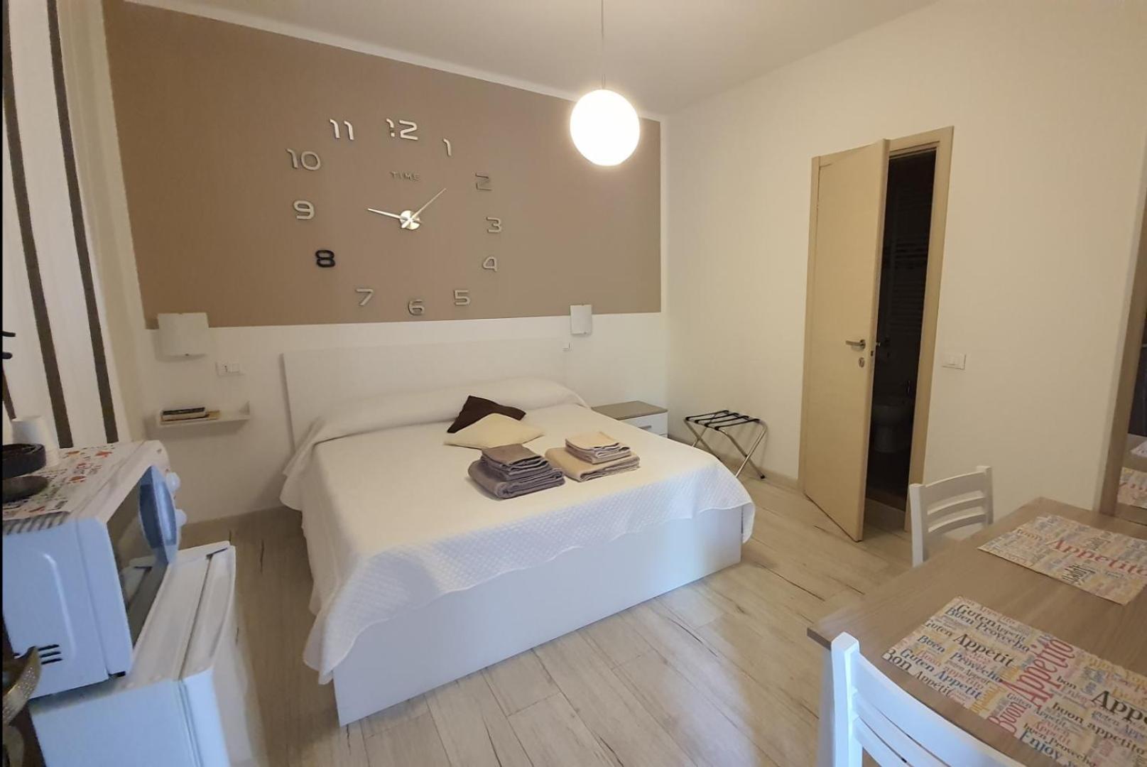 Le Camere Di Sabrina Con Bagno In Camera Sarzana Dış mekan fotoğraf